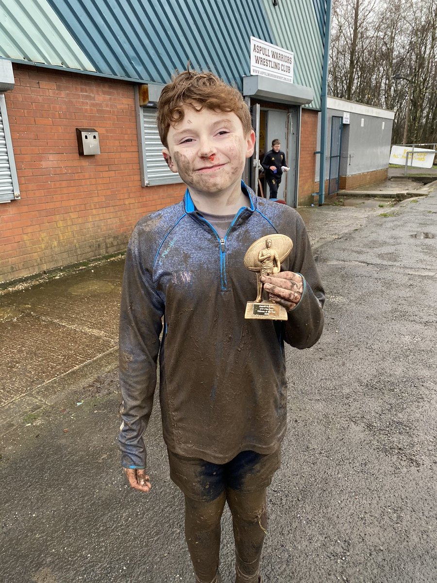 aspullminiemus's tweet image. Clubman of ther year and a busted nose for Jacob Webster today. He was more impressed with his busted nose! Lol. #englandrfu #grassrootsrugby #aspullrfc