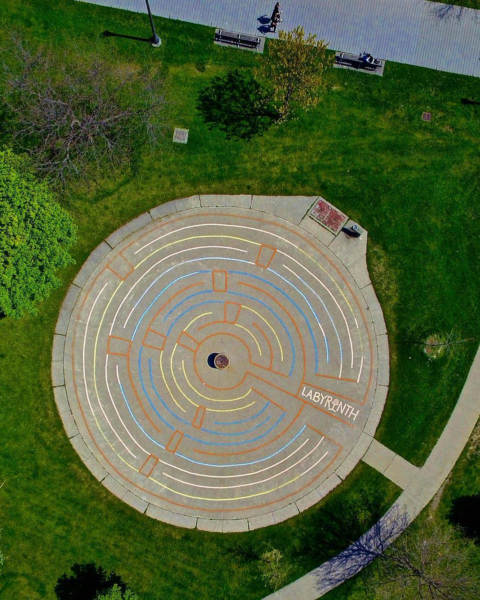 LabyrinthsDOTca's tweet image. Drone Photograph of my Labyrinth . . .

📸instagram.com/p/BOWDxCgA8hv/

Sir Casimir Gzowski Park,

Sunnyside Beach, Toronto.

| #Labyrinths🍥#placemakingX #PanAmPath
  #SunnysideBeach #Toronto