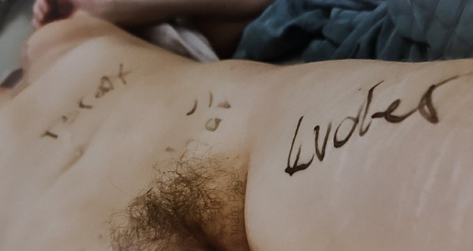 I promised more pics from yesterday  😏  Look at this cute bush (now trimmed)!  I have 3 more pics from<a href="/tag/mvsales"class="tags"><span>#mvsales</span></a>