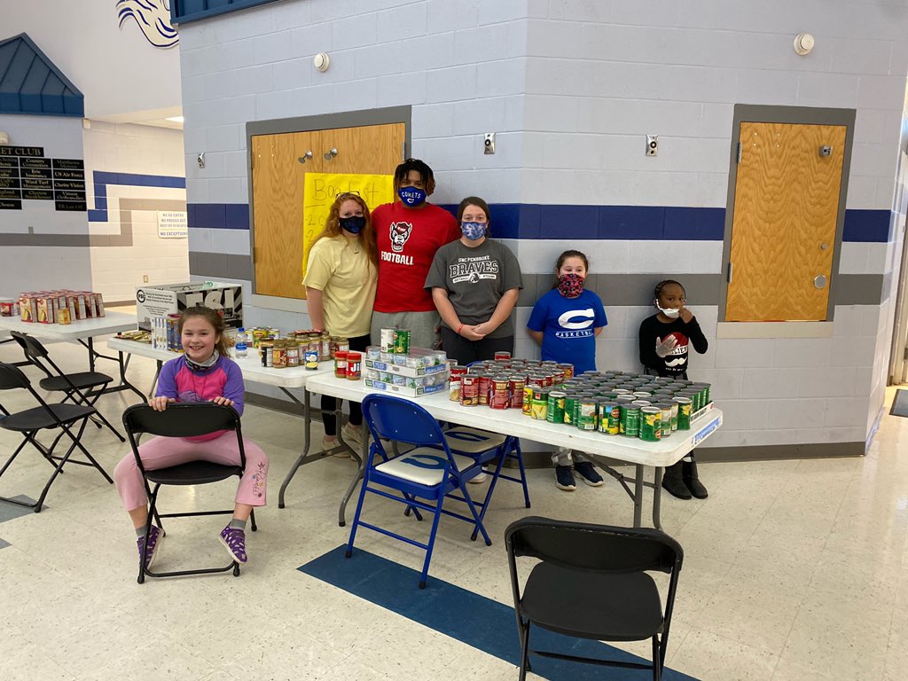 GreeneJelan's tweet photo. What a great food drive at clayton highschool today,thanks for all the support. @Clayton_Comets https://t.co/bETDkJc7FM
