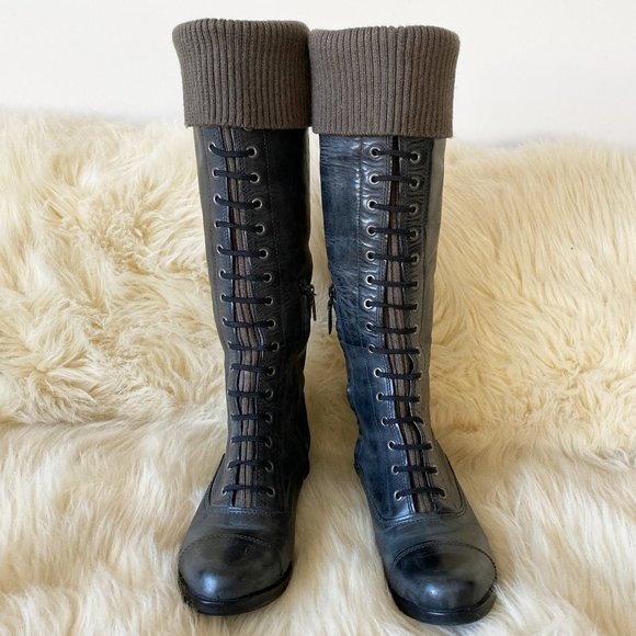 treccs's tweet image. So good I had to share! Check out all the items I'm loving on @Poshmarkapp #poshmark #fashion #style #shopmycloset #colehaan #justinboots #converse: posh.mk/o7WzNnkaccb