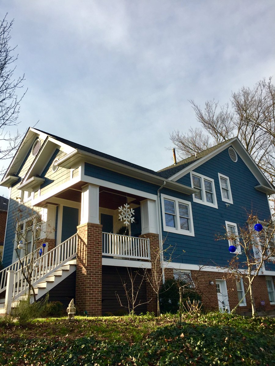 HobanGirl's tweet photo. #Rosemont #Alexandria #architecture #CommonwealthAve https://t.co/G4VokyFS8S