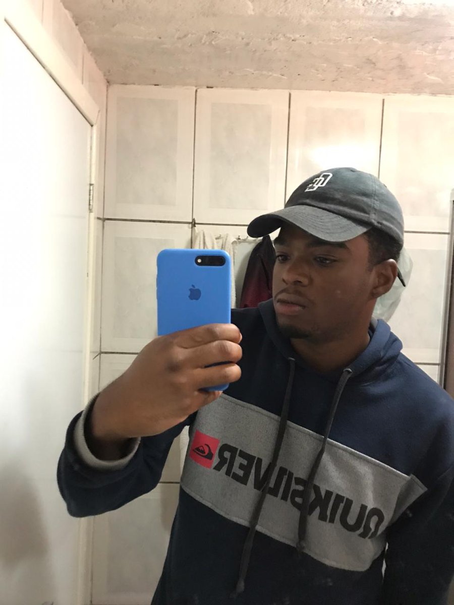 murillopires__'s tweet photo. E aqui que arruma uma namorada?? https://t.co/zcQwhZz1OA