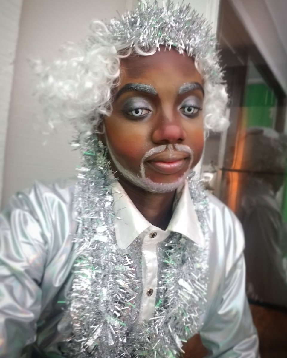 kingperkasex's tweet photo. Its a holiday 

Outfit made by: Saliva Godiva 
Inspired by: @LilNasX 

#lilnasx #dragking #dragmakeup #blackdrag #drag #transdrag #dragkingsoftwitter #fuckperk #dragkingmakeup https://t.co/smN0CSy1VN