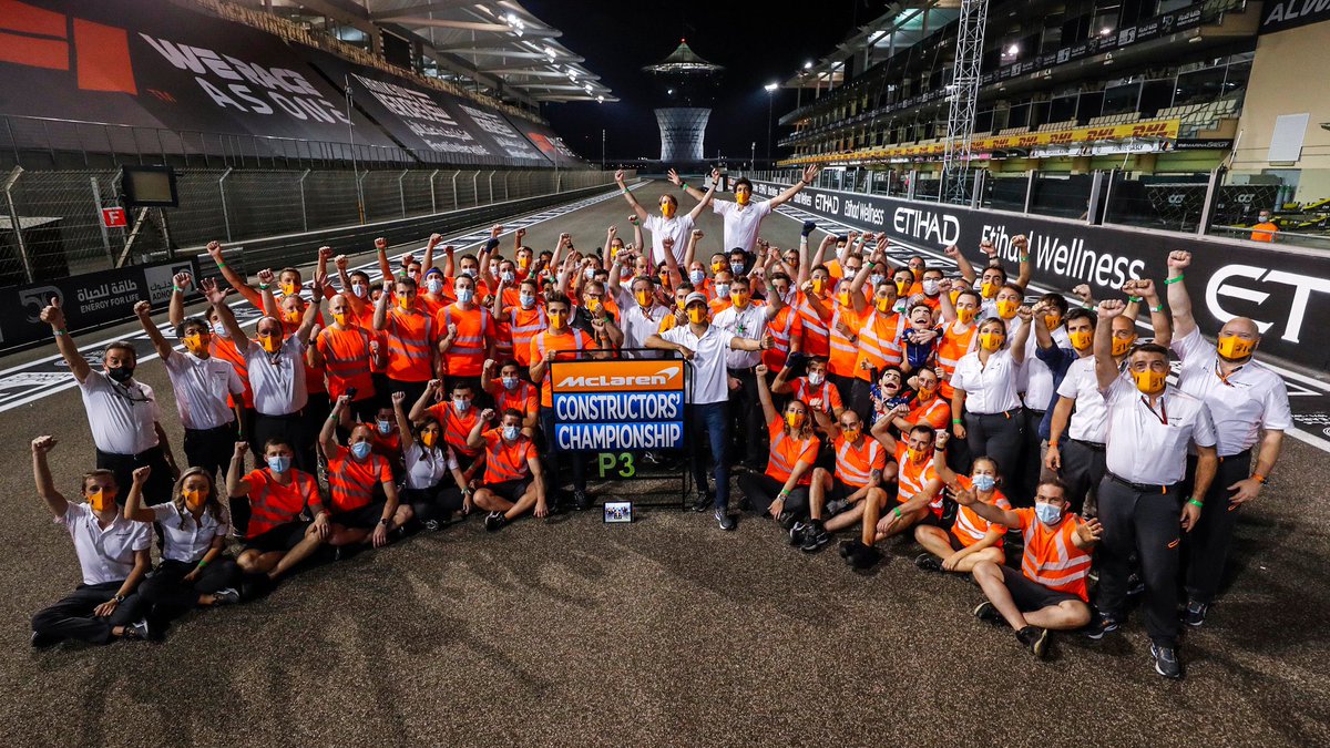 CharlotteSefto1's tweet photo. We. Did. It. 🙌🏻🏆 Couldn’t be prouder to be part of this team. 🧡 https://t.co/Nk5SQUrzXi