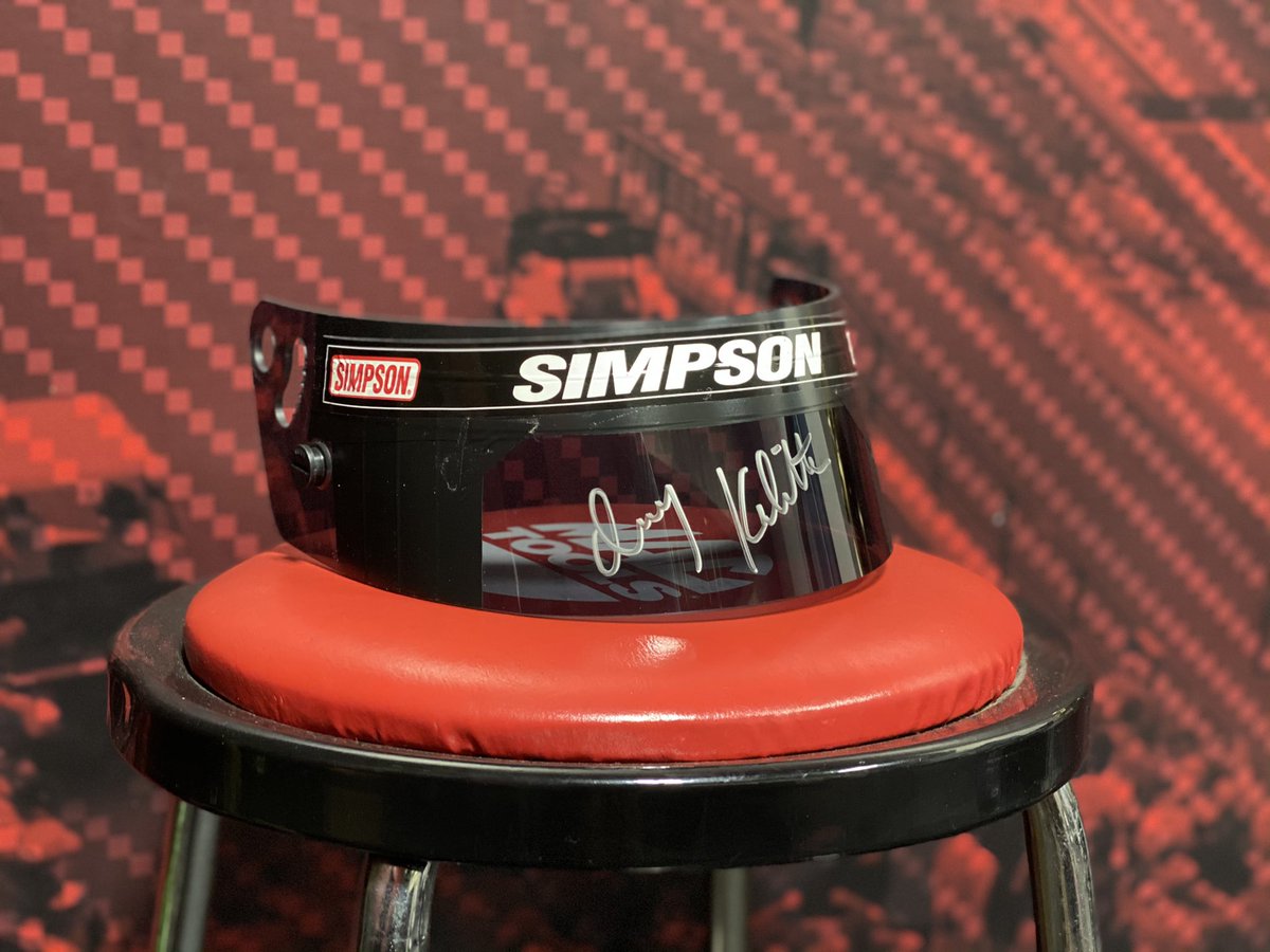 TeamKalitta's tweet photo. Day 3 of 12 days of giveaways!

Keep an eye on all of our social media channels over the coming days to win some great Team Kalitta prizes!

Like and retweet for a chance to win this helmet visor autographed by @Air_Doug! https://t.co/cBcvgecd51