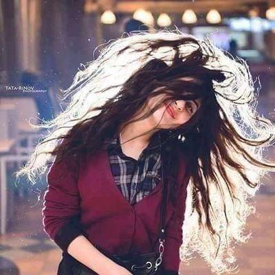 NAlmasaeid's tweet photo. بّنتُ آجَمِـلَ مِـن سًـنآ آصِـبّح آلَجَدُيـدُ                     مِـن رذٌآذٌ آلَغّيـمِـ.  هِہ‌يـ آنعَمِـ. وُآرقَ 🌿🌺 https://t.co/odzgdRgqbF