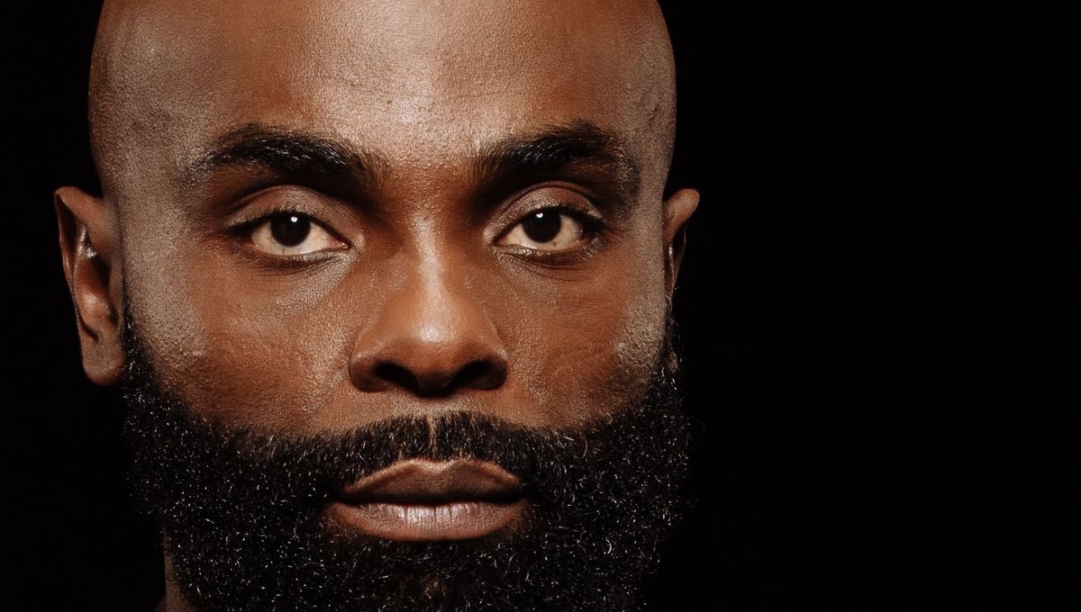 Elles serviront à merveilles les flows de Kaaris et mettront en lumières toutes les phrases chocs que Kaaris distillent tout au long des 17 titres de cet album!