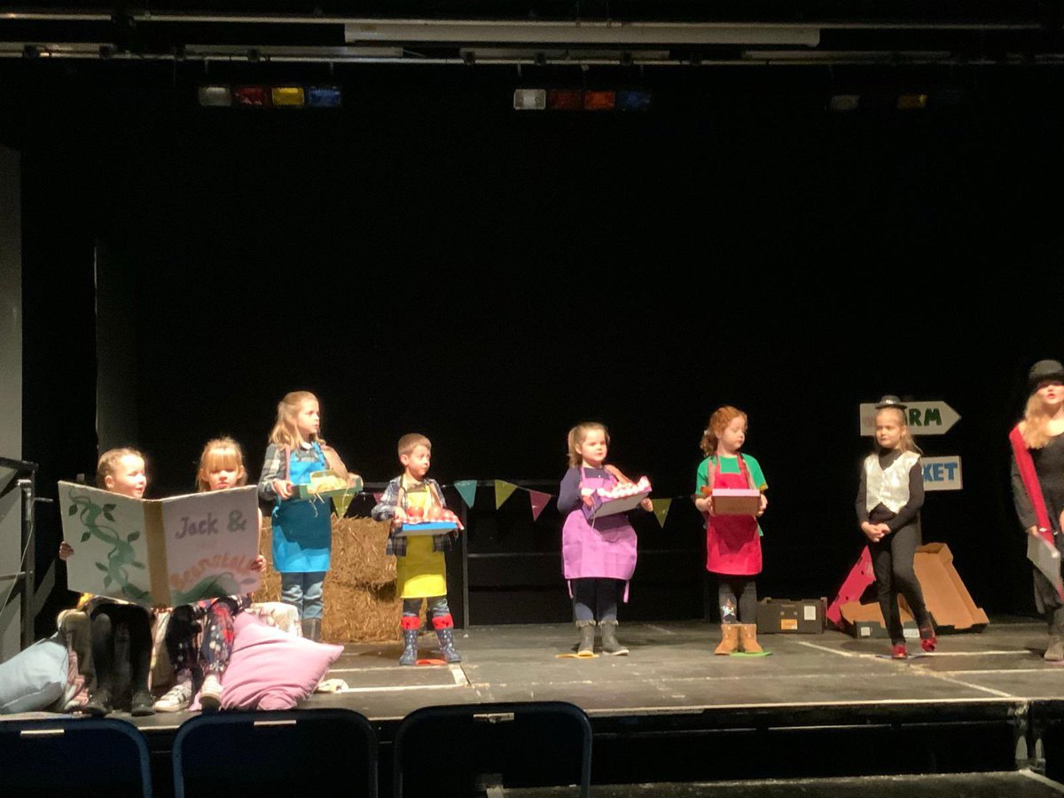 ShoesonTheatre's tweet photo. “When all the world is a hopeless jumble and the raindrops tumble all around...” 🌈 This weekend has been the absolute highlight of 2020 for us. Our students have outdone themselves 👏🎭 #theshowmustgoon #theatre https://t.co/pkbuAE9V0T
