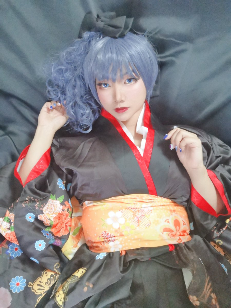 moe_khao's tweet photo. The sales of my Birthday sales will be ending tonight, I was able to have a calm and quiet evening writing my letters to all my masters since Kyoko-san was busy with our twitch stream playing... golf? 
https://t.co/25nUjjwbHE https://t.co/kEMegpmm0q