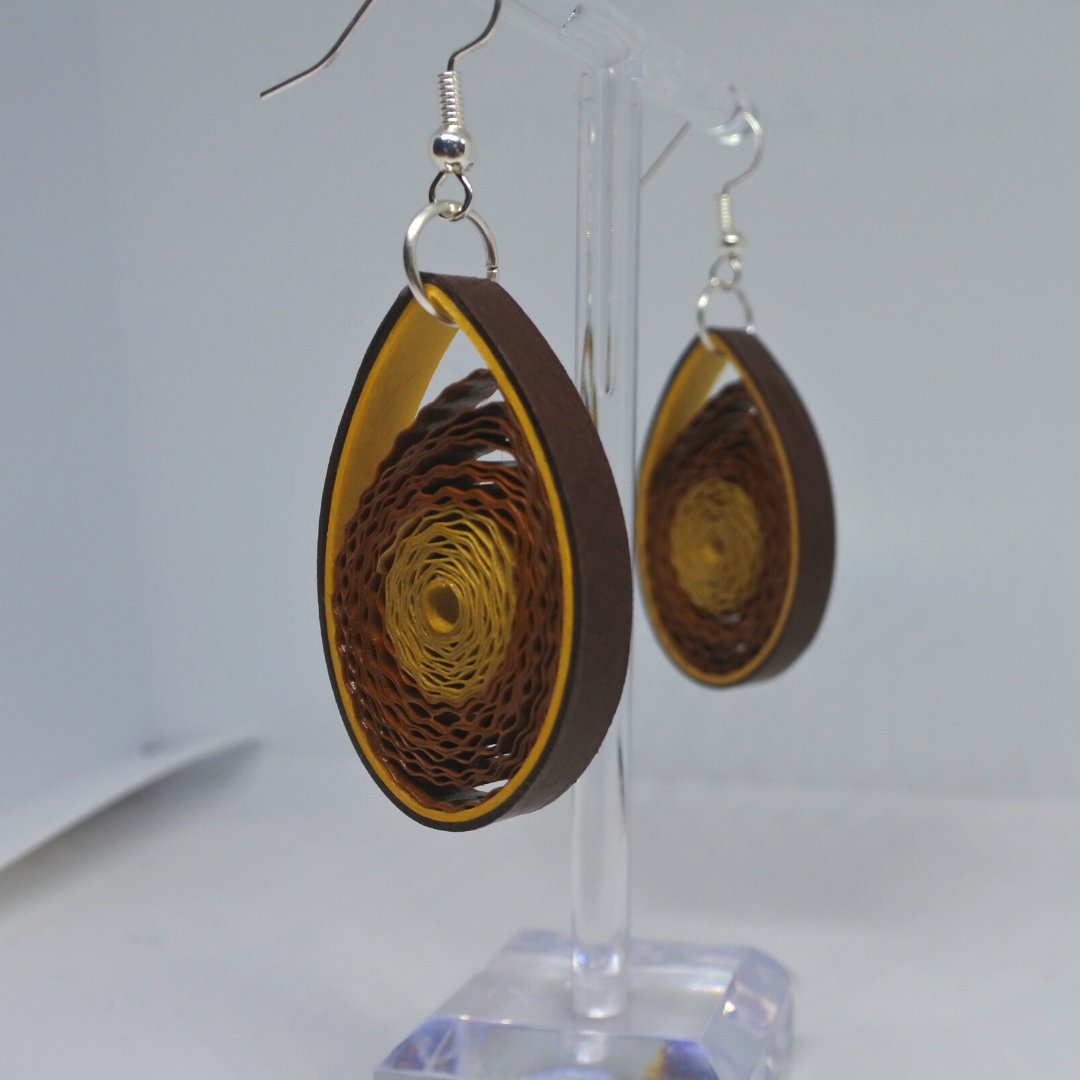 CreationsIgana's tweet image. All my earrings are made of paper, ear hooks are hypoallergic. They are very light in weight. I cote the earrings in a see-through solution for water resistance and durability. Each pair is unique as they are hand made. 
etsy.com/ie/shop/IganaC…