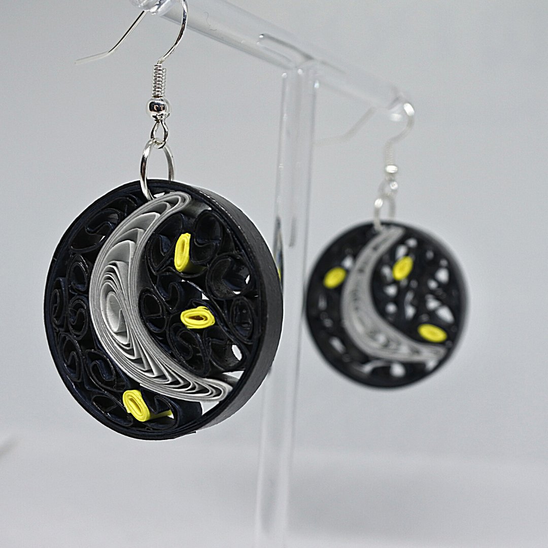 CreationsIgana's tweet image. All my earrings are made of paper, ear hooks are hypoallergic. They are very light in weight. I cote the earrings in a see-through solution for water resistance and durability. Each pair is unique as they are hand made. 
etsy.com/ie/shop/IganaC…