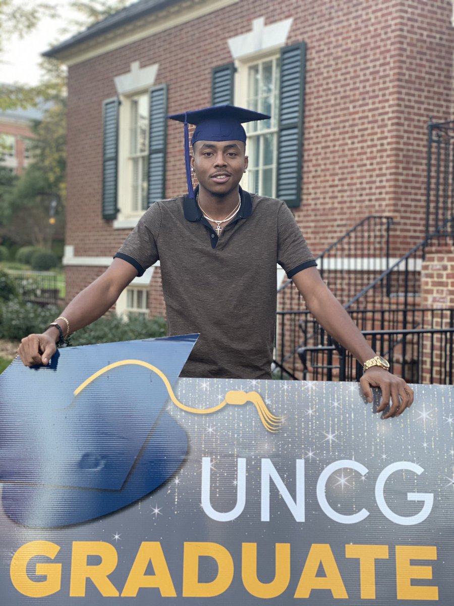 _Master_LJ's tweet photo. DEFY ALL ODDS KING🤴🏾 #UNCGGRAD #BLACKEXCELLENCE https://t.co/r964rsJZIW