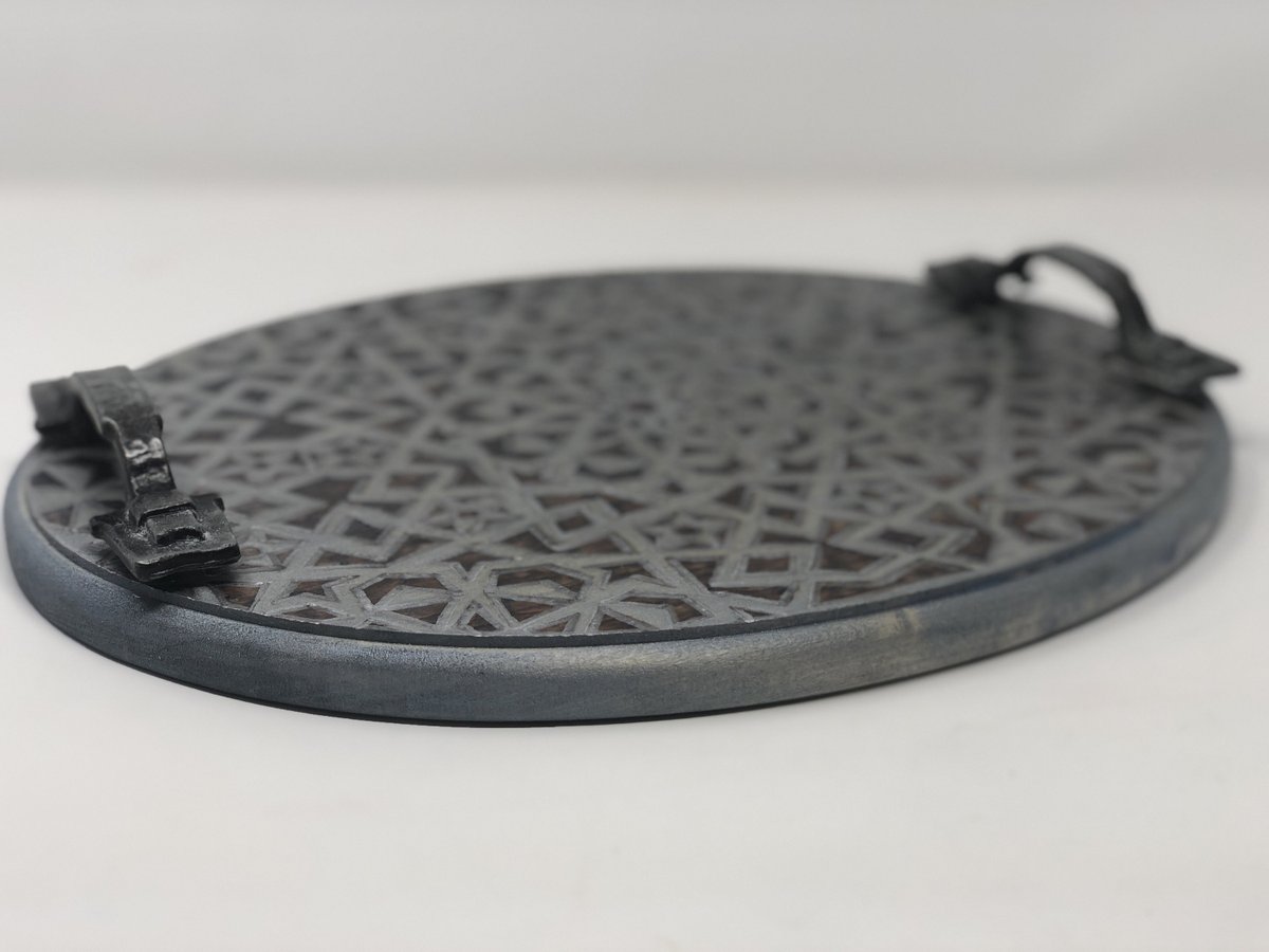 TheArabesque's tweet photo. #TheArabesque #WoodTrays The Arabesque® Silver 11 x 14" Oval Medieval Mamluk Geometric Arabesque Design Tray: Islamic Art; Home Decor; Coffee Table or Ottoman Tray
https://t.co/AfY6KgibR9 https://t.co/YjWN5WfQ77
