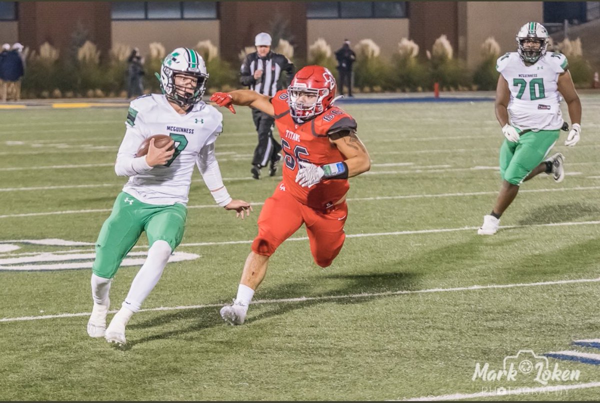 wisdom_cc's tweet photo. Looked in the mirror and a 5 time state champ was looking back at me 💍💍💍💍💍 #wegot5 https://t.co/j91JorLgQT