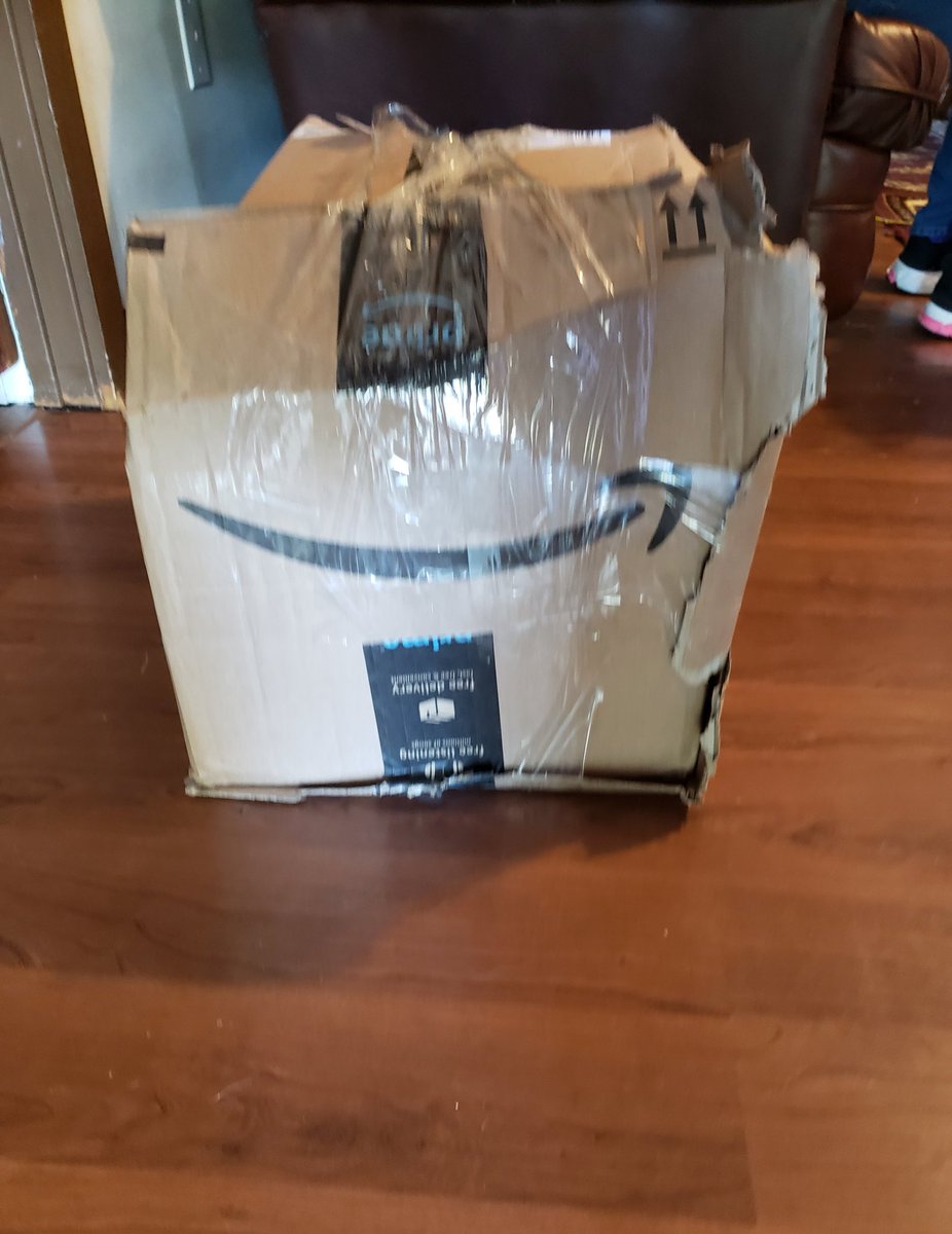 CrazyMedic205's tweet photo. @BreannaFuss @pfizer @FedEx @UPS I hope they handle these boxes better than the ones that have been delivered to my house. https://t.co/tKXgxmC1gV