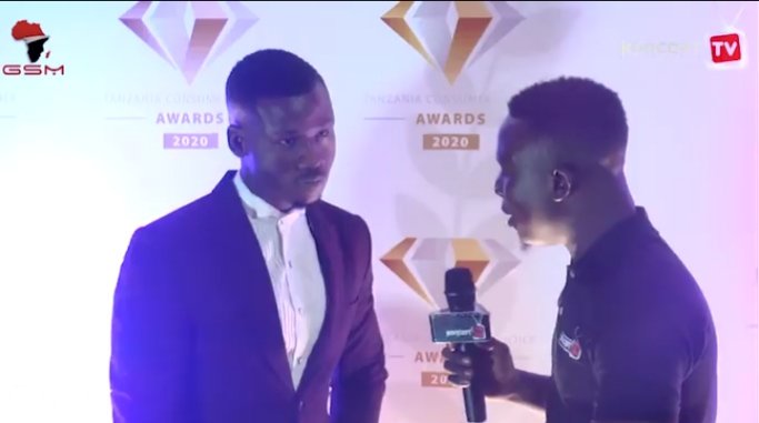 koncept_tv's tweet photo. Aliyekuwa mume wa mwanamuziki, Shilole na Fundi gereji maarufu #UCHEBE ni moja ya watu waliofika kushudia tukio kubwa na la kistoria la utolewaji wa tuzo za #tanzaniaconsumerschoiceawards2020. Sikiliza alichokisema https://t.co/TnOmqGg155 https://t.co/M3B6xaWmoj