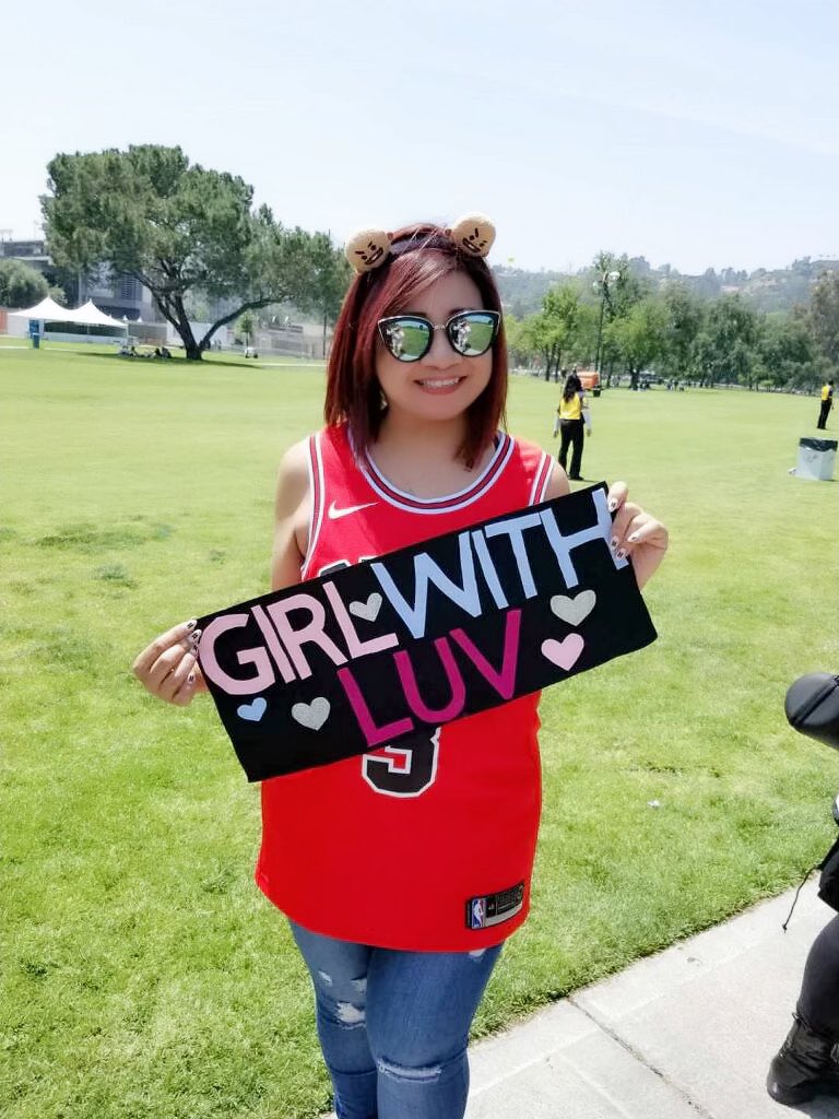 Cool_Beans_26's tweet photo. @eccentaecity @jitaesungs I have so many but here’s a few #BobaWithLuv events are truly #MadeWithLuv https://t.co/P7DUoRJcS8