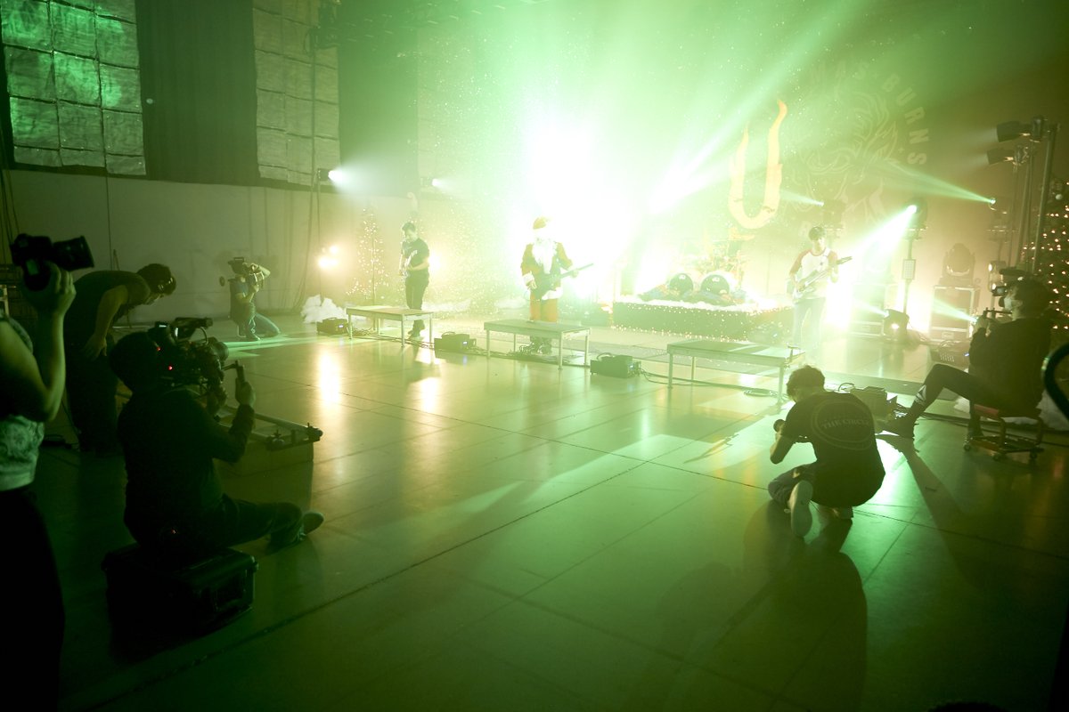augustburnsred's tweet photo. Shoutout to the people behind the scenes who made Christmas Burns Red possible. What a night! Watch the entire show on-demand at https://t.co/OqzcU3TKXl.

 @AuroraFilms https://t.co/gJJmpdoCjp