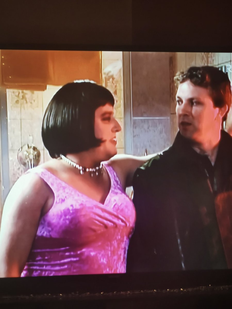 Quinzil1's tweet photo. @Pat_Shortt  you cant beat  #killinaskully  @rte       #film #WilliePower #germanlads https://t.co/7tVs5GuqUX