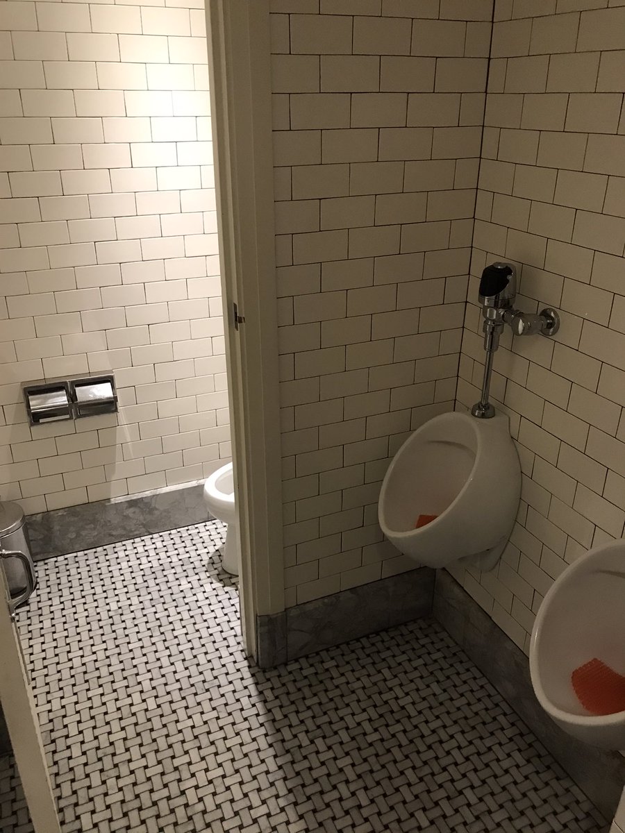 Men’s bathroom at the <a href="/CentralParkNYC/">Central Park</a> #BoatHouse in NYC. +4 for hosting <a href="/JoeyAlleva/">Joey Alleva</a> wedding. -3 for no dividers. +2 for the solo stall. Overall 4.23/5. #NewYorkTough