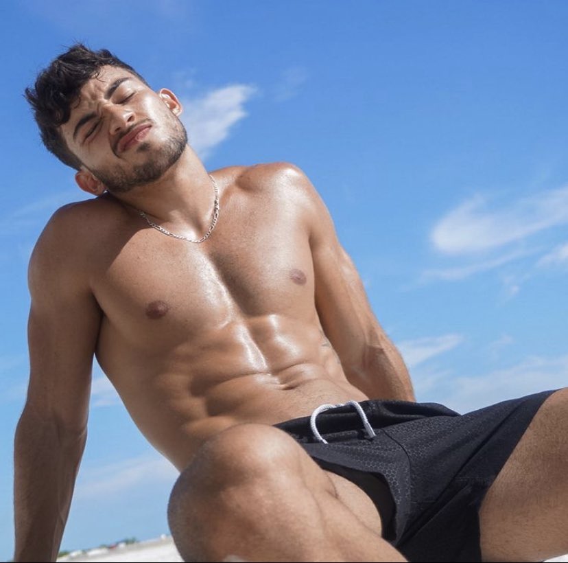 APHRCDISIXC's tweet image. /////         thirty-four, thirty-five. ♡︎

       S E D U C T I V E — S U N D A Y