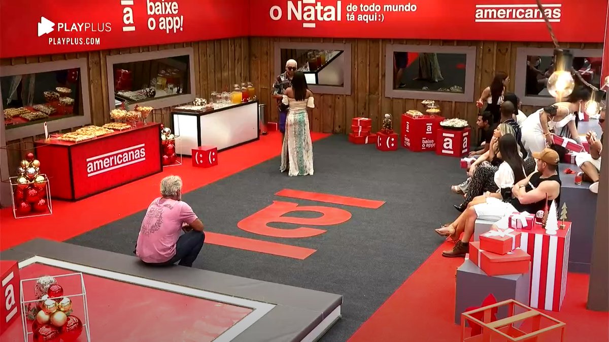 40tando's tweet photo. Gente, o Mateus de lado....😳😣

#AFazenda12 https://t.co/eUhKE9P5v9