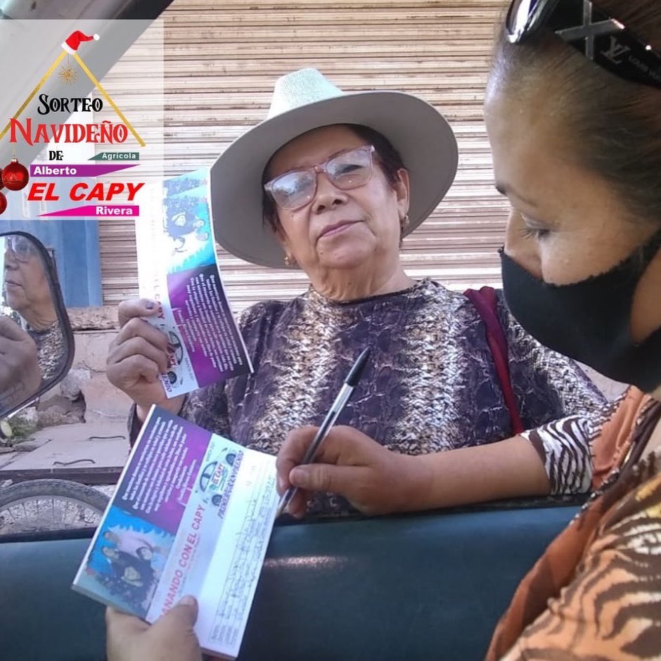 capyrivera's tweet photo. Estamos llegando a todos los hogares de Angostura, Sinaloa, con los boletos del sorteo navideño de agrícola El Capy.
Y tú, ya tienes tu boleto?
#claroquesepuede #capyrivera #angostura #Sinaloa https://t.co/b7zkeealA9