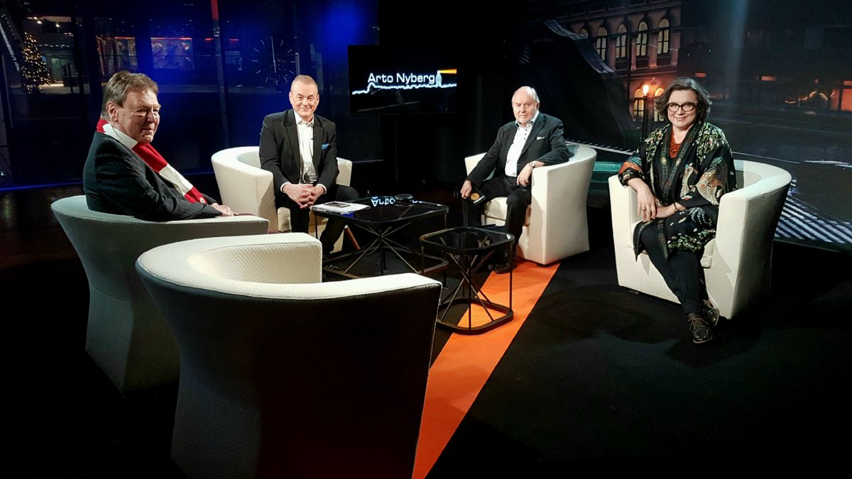 Suora @artonyberg tänään klo 1845 <a href="/YleTV1/">Yle TV1</a> : <a href="/EpeHoo/">Epe Helenius</a> , urheilukirurgi Sakari Orava ja @oopperabaletti <a href="/LilliPaasikivi/">Lilli Paasikivi 🇺🇦</a>