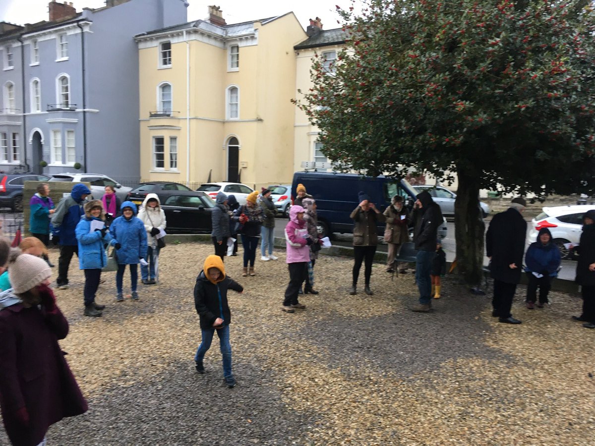 Carols on the grounds <a href="/stlukeschelt/">St Luke's Cheltenham</a> this morning. Jesus our anchor of hope in life. Great to celebrate with church &amp; community <a href="/GlosDioc/">The Diocese of Gloucester</a> <a href="/venphilandrew/">Phil Andrew</a> <a href="/BishGloucester/">Rachel Treweek</a>