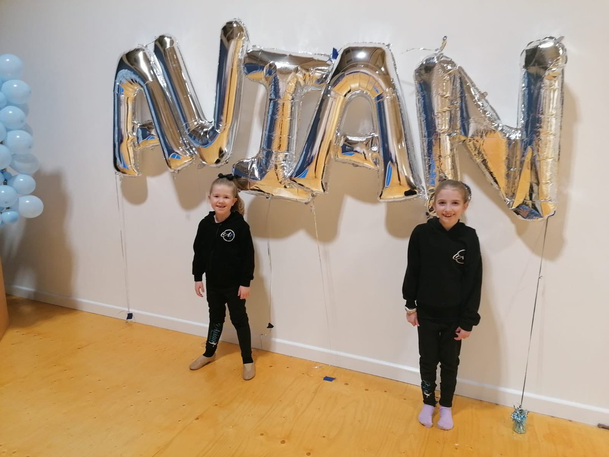 Avian Dance School tweet media