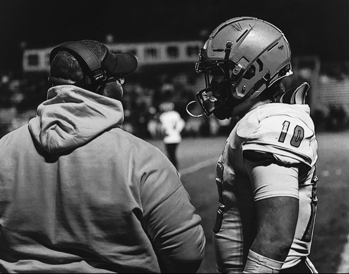 mmrtinez5's tweet photo. Commited. 🖤💙🏴‍☠️

#TheMarathonContinues

#BestChanceU

@CoachStrohmeier @ReiverFootball https://t.co/IWXsXjsCtQ