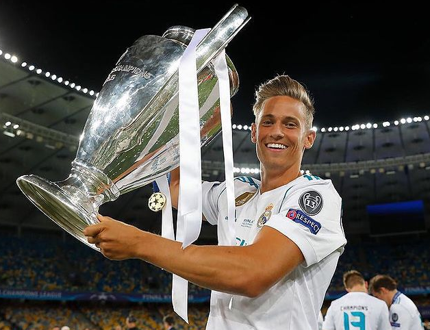 Son palmarès est composé d'une LDC, une Coupe du Roi, 2 Coupe du monde des clubs et 1 Supercoupe d'Europe. Des trophées sans jamais y avoir jouer un rôle majeur puisque tous gagné avec le Real... Bien placé en championnat, pourquoi pas un titre avec l'Atlético cette saison ?
