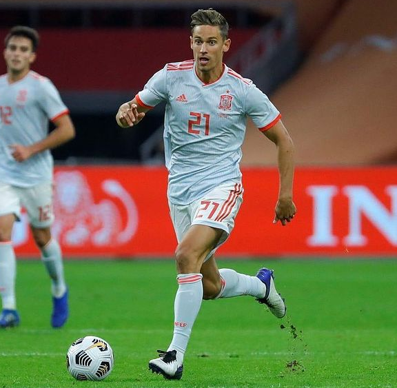 Récemment appelé pour la 1e fois en équipe nationale par Luis Enrique après avoir connu les u19 et les espoirs, Llorente débute en quelque sorte une seconde carrière à son nouveau poste. S'il a encore besoin de progresser, c'est sans aucun doute un joueur à suivre cette saison.