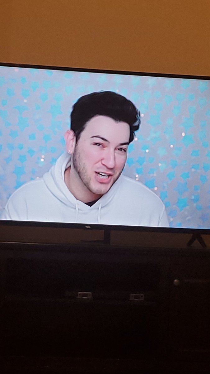 Emilygetslouder's tweet photo. @MannyMua733 https://t.co/NAr2S8tXI9