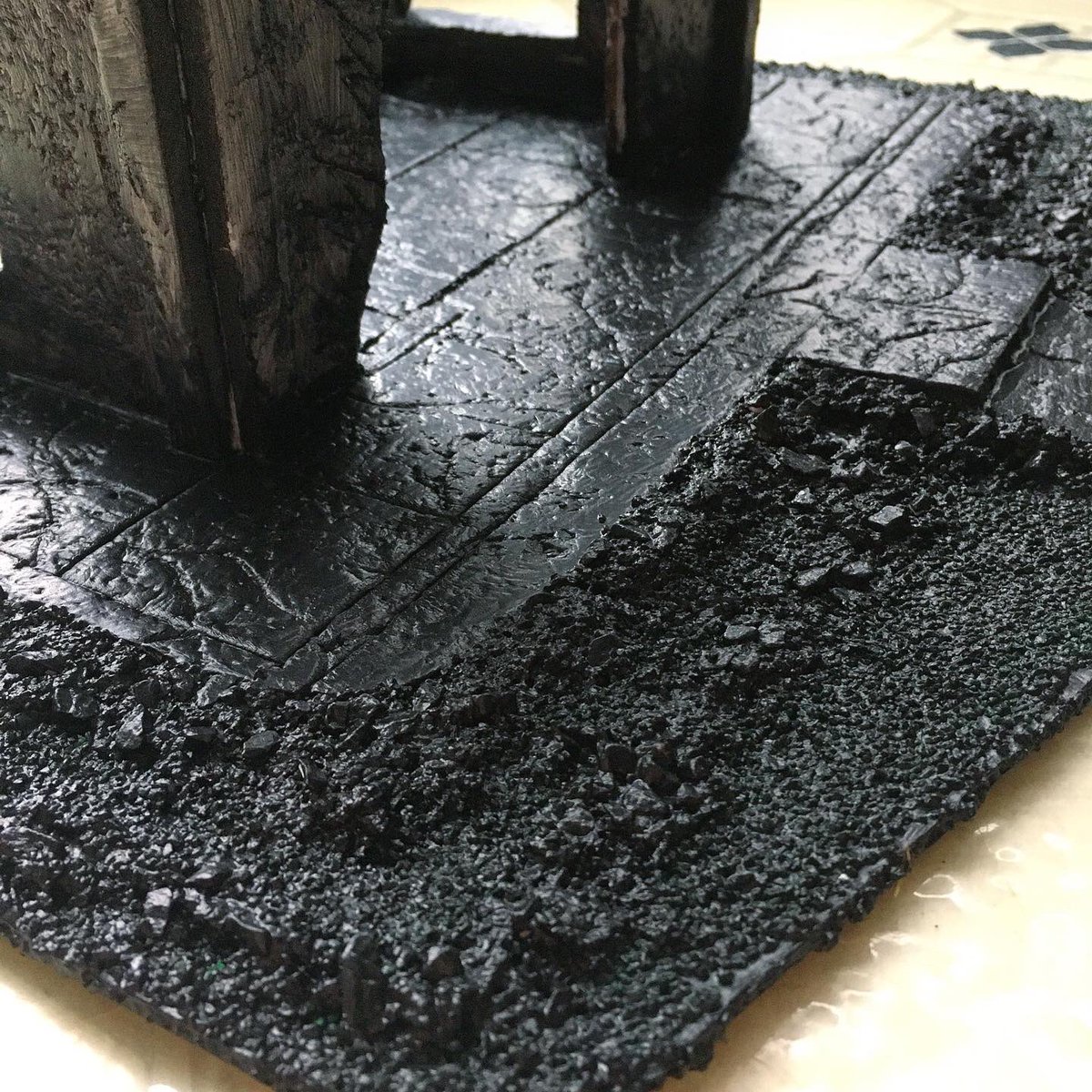TartsTableTops's tweet photo. The current piece of terrain I’m working on. It’s a modular building. There are 8 other pieces that all go together to form 1 big building or multiple other buildings.
#warhammer #WarhammerCommunity #warhammer40000 #warhammer40k #customterrain #tabbletopterrain #tabletopgaming https://t.co/Pjnb1Os3FU