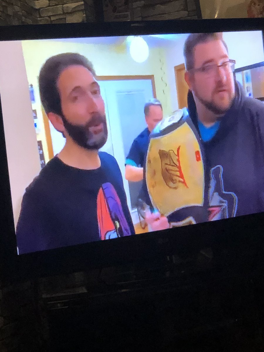 AJbam28's tweet photo. You know your in deep when you see the ninja twins and @mypalalex on @GrimsToyShow and get emotional!! 
it’s been to long!!! #GangsBackTogether #GTS @mewingwang #EatItYeah https://t.co/M0yvDepPsf