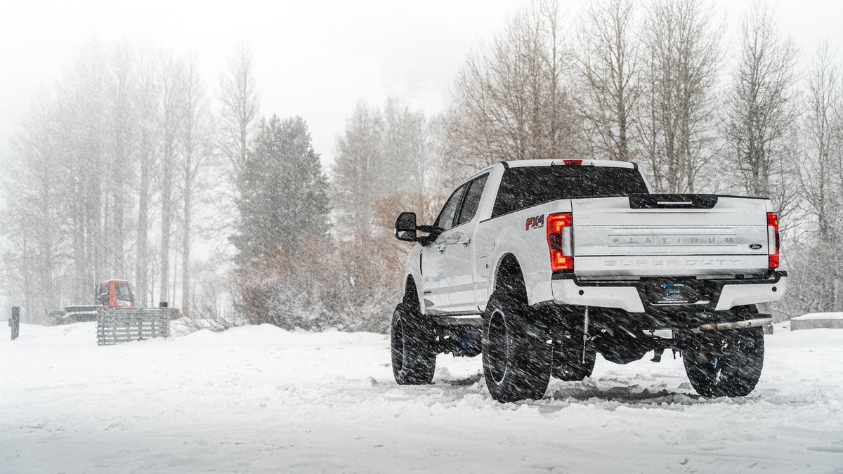 MuscleMotorsNV's tweet photo. Big foot went to play in the snow👀 #ford #f250 #fordtrucks #reno #laketahoe https://t.co/IoT005c85m