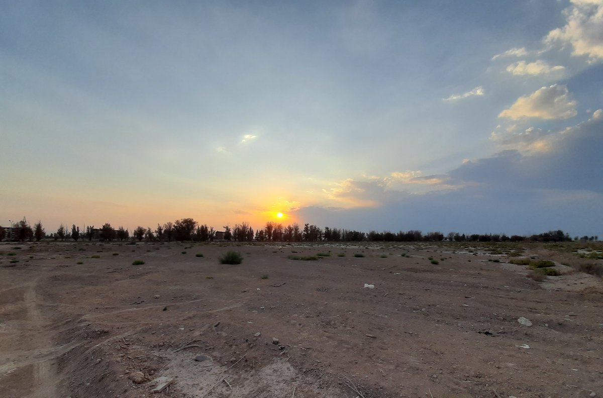 alifeb19's tweet photo. 🌃Tonight, A beautiful #cloudyweather and #sunset happened.
🌥🌥🌥🌥🌥🌥🌥🌥🌥🌥🌥🌥
#TONIGHT #nightphotography #night #beautiful #cloudysky #sunset_pics #sunset_veiw #view #bestview #sky #skyphotography #SundayFunday #viewsunset #viewsky #Weather #beautifulweather #غروب https://t.co/yyvcrFfHZj