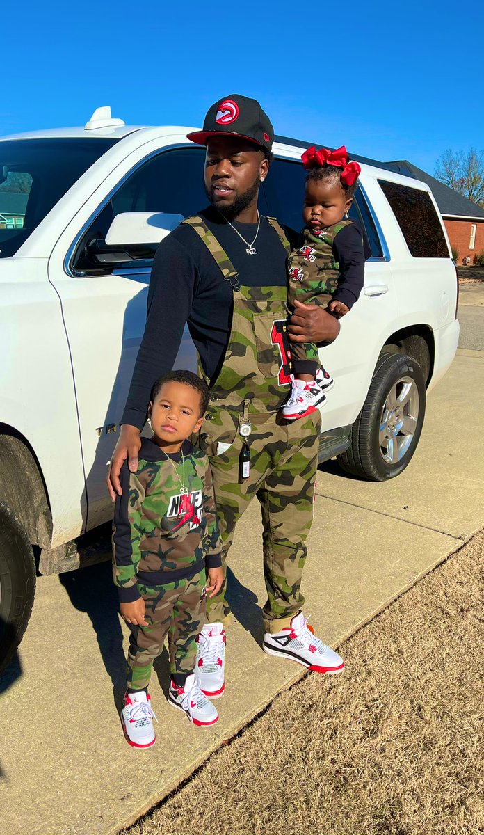 LILNOOK256's tweet image. I got money 💰 in my account I’ll prolly never spend I gotta WIN WIN this for my KIDS KIDS 👨‍👧‍👦 #my2🤞🏾🤞🏾 #Jumpman❄️