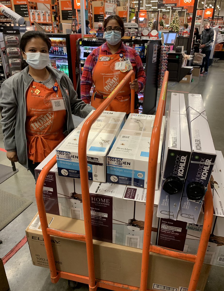 By Providing excellent customer service our super cashier Suparna had a recovery of $6451 at #TDH2209. <a href="/NathanMcAleese/">Nathan McAleese</a> <a href="/kear_tiffany/">Tiffany Kear</a> <a href="/JohnnyTBush/">john</a> @MAPMD175 <a href="/HinckJ/">Mike Hinck</a> <a href="/EgnaticJ/">Jeff Egnatic</a> <a href="/Kc02391437/">Kc Mack</a> <a href="/jefflimle/">Jeffery Limle</a> <a href="/melissahaller5/">melissa haller</a> <a href="/frazier_david/">David Frazier</a>