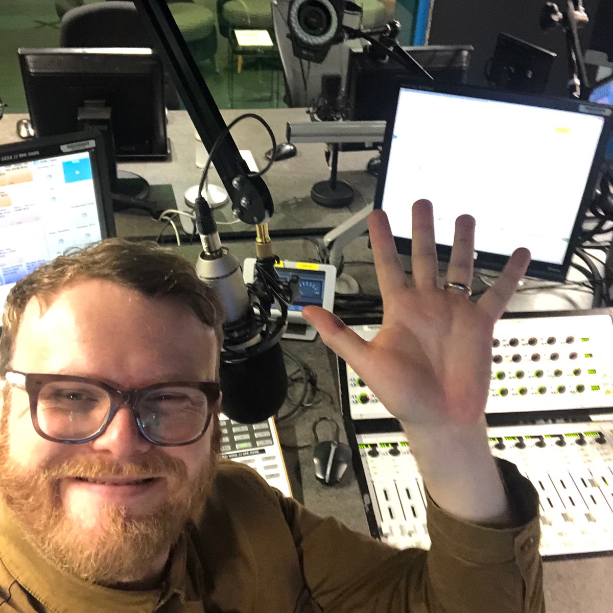 Huw Stephens tweet media