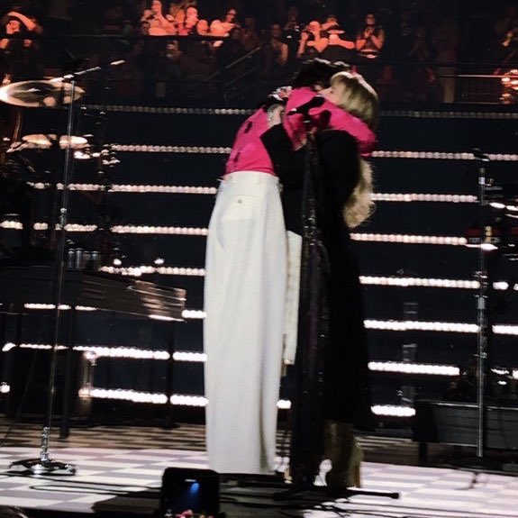 on this day in 2019: stevie joined harry styles on stage at the forum to celebrate the release of his album, fine line☀️