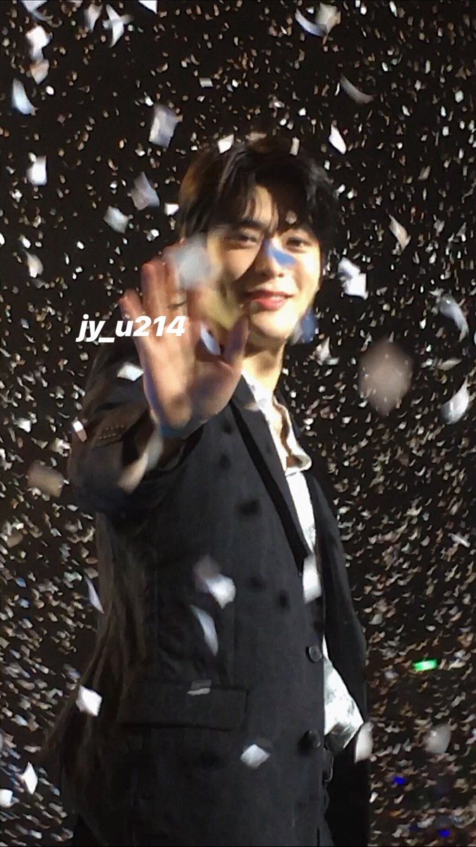 이건...갤러리에 한 장쯤은 다들 있잖아요...