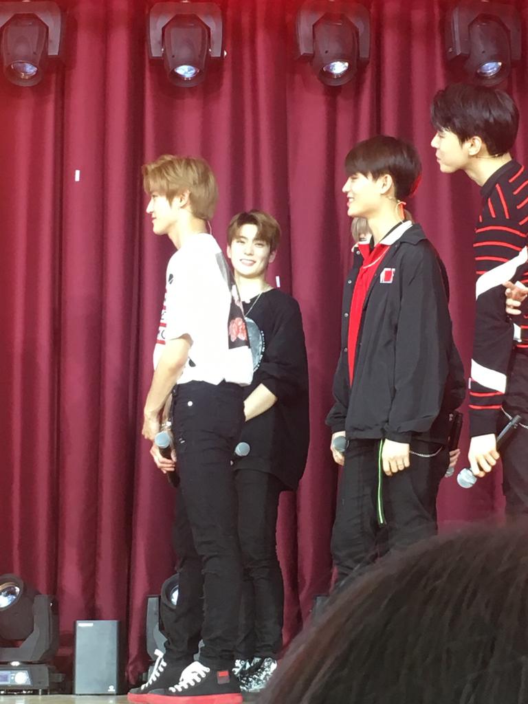 이건...갤러리에 한 장쯤은 다들 있잖아요...