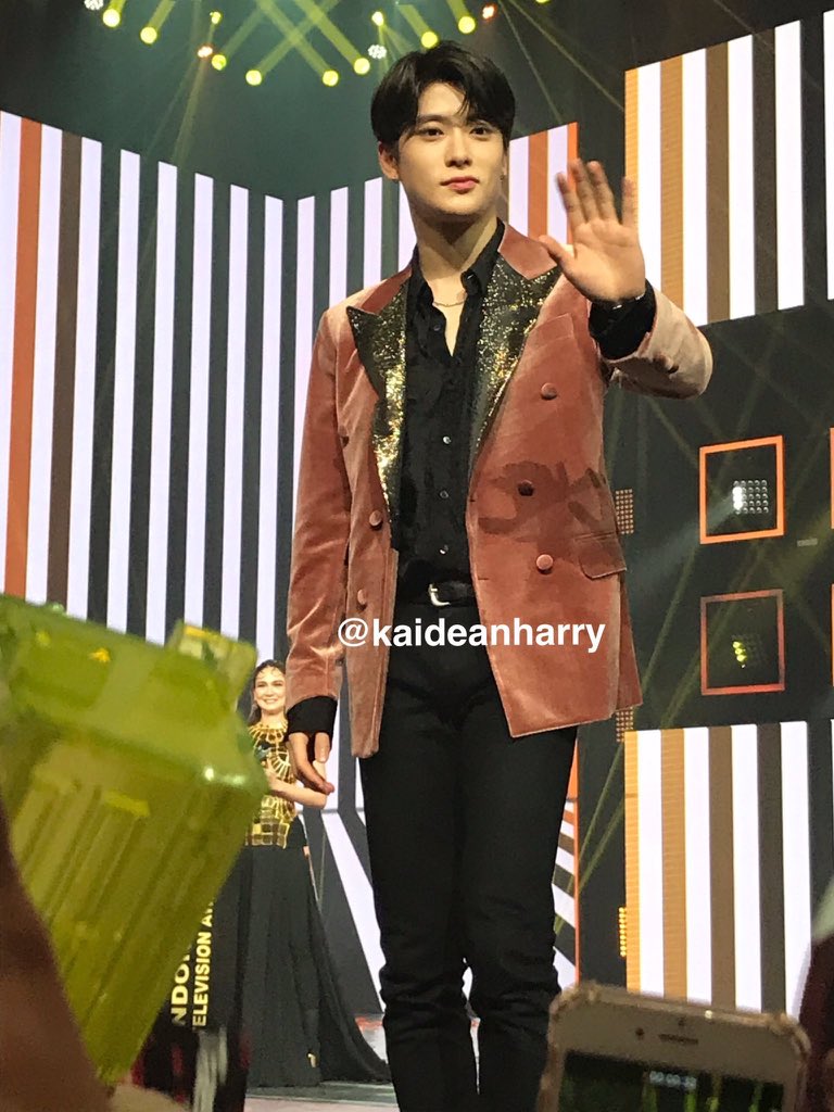 이건...갤러리에 한 장쯤은 다들 있잖아요...