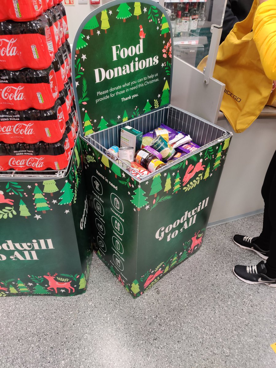 Scott holmes tweet media