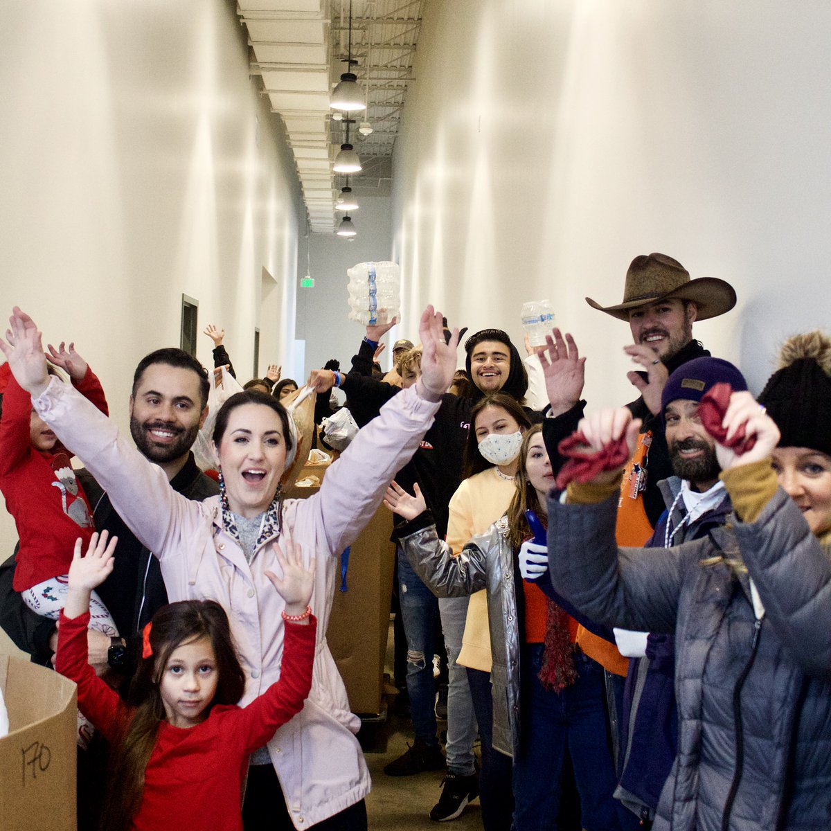 EdYoung's tweet photo. Huge shout out to every single volunteer that showed up to serve their city in a big way today! Wind, rain, or shine, nothing stops what we can do together! https://t.co/JK7TyKVvk1