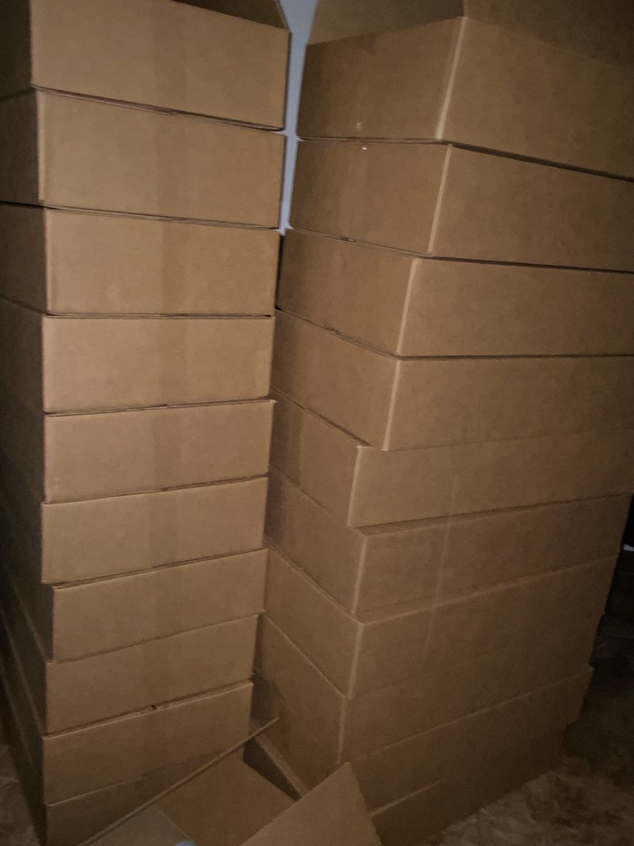 took this picture when i started packing binders... now it’s more 🧍🏽‍♀️... i got updates for y’all later tonight and also i did not realize it’s been 10 days since i last posted... 💔