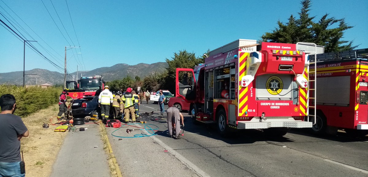 Victor_Curico's tweet photo. AVISO DE UTILIDAD PÚBLICA

Se necesitan donadores de sangre de cualquier tipo con suma urgencia, para Johanna Guzmán Poblete, víctima del accidente de la J-60 el día 12 de diciembre.

▪︎Comunicarse con Unidad de medicina transfusional al número 75 2 566290. https://t.co/lA23vhlSCa